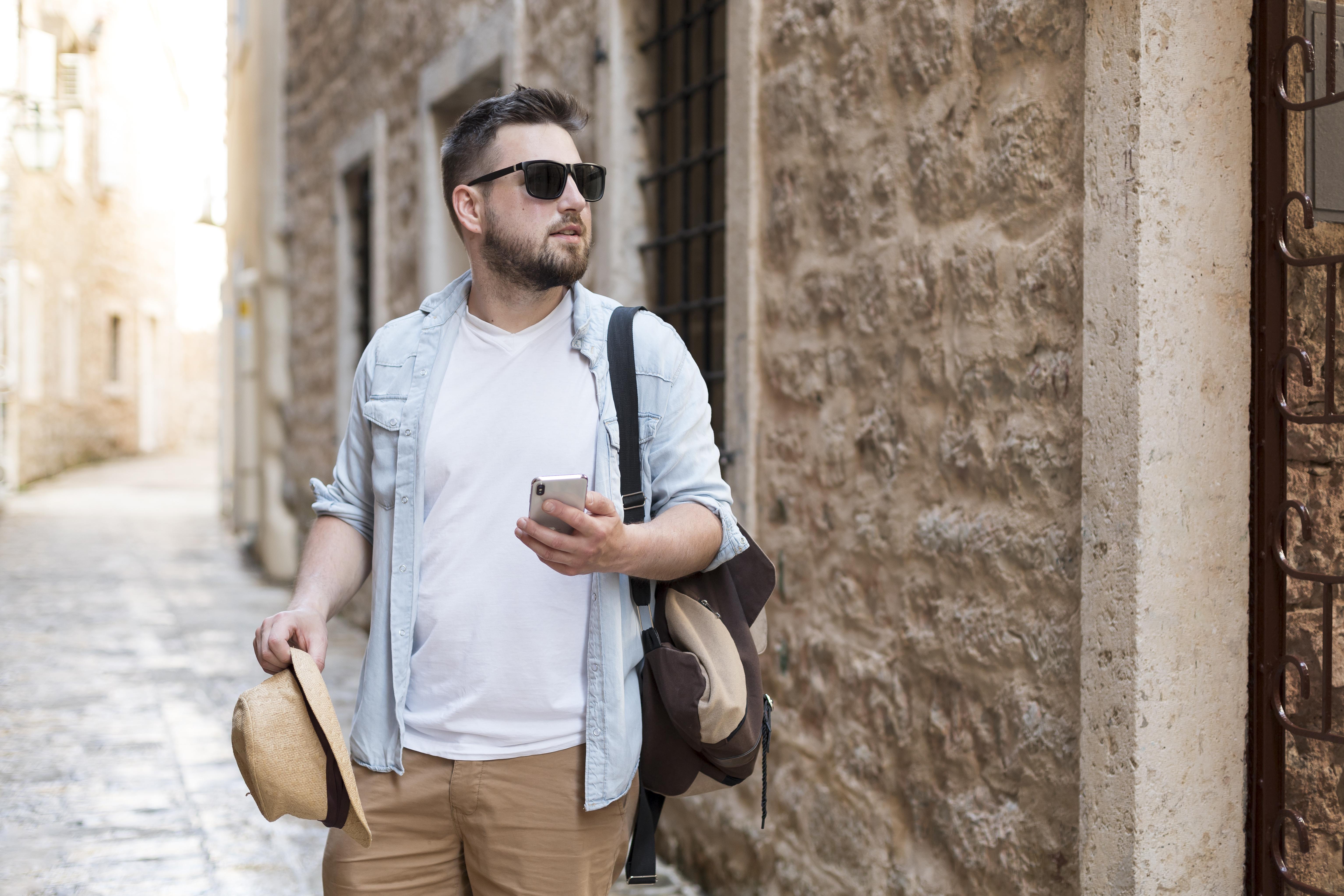 files/joven-turista-en-montenegro.jpg